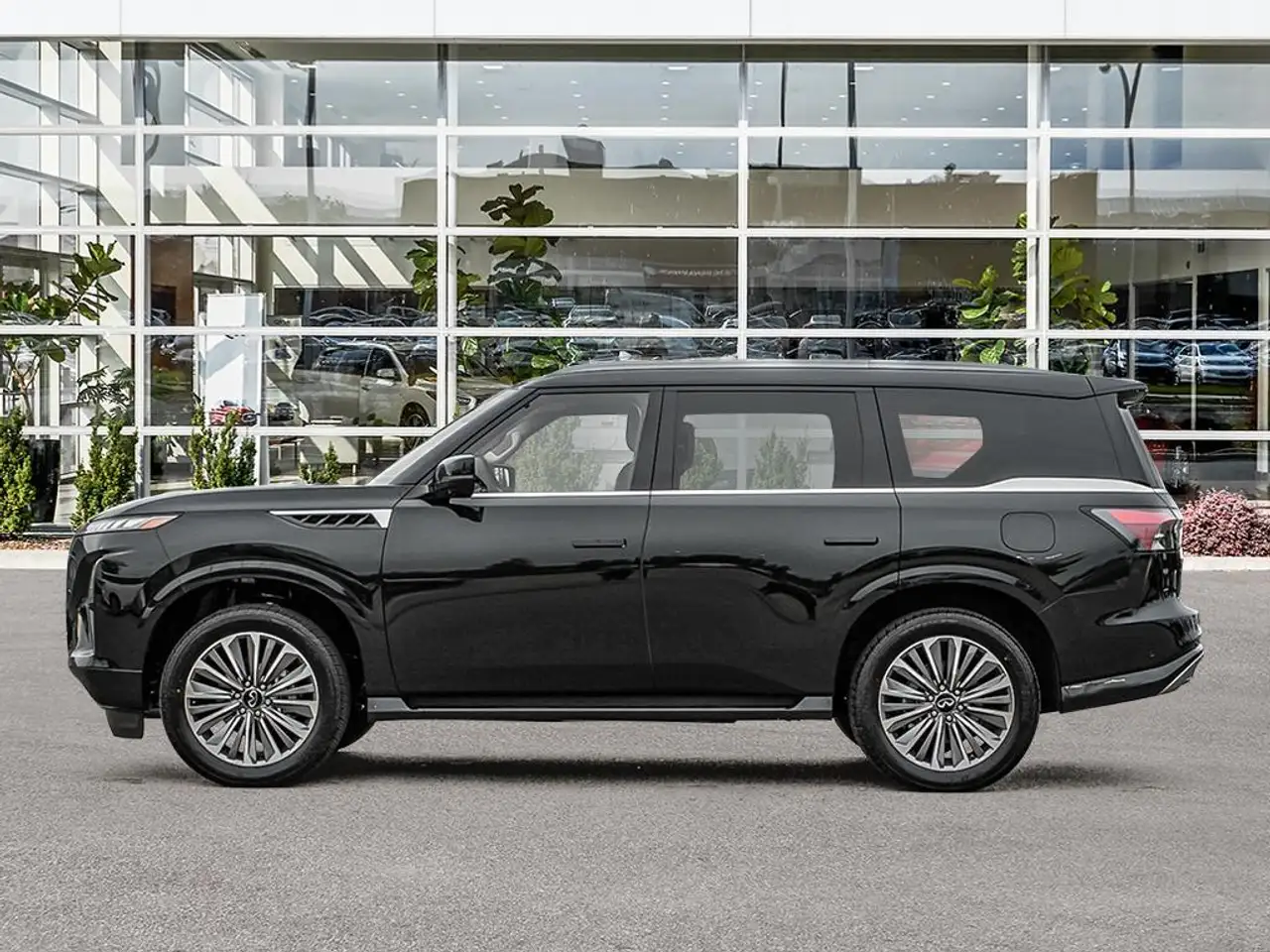 Infiniti QX80 fotografie Infiniti QX80