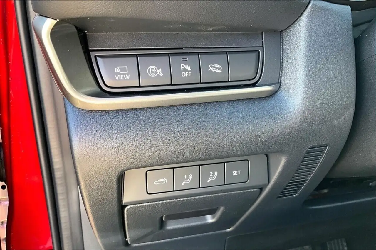 Mazda CX-30 photo Mazda CX-30