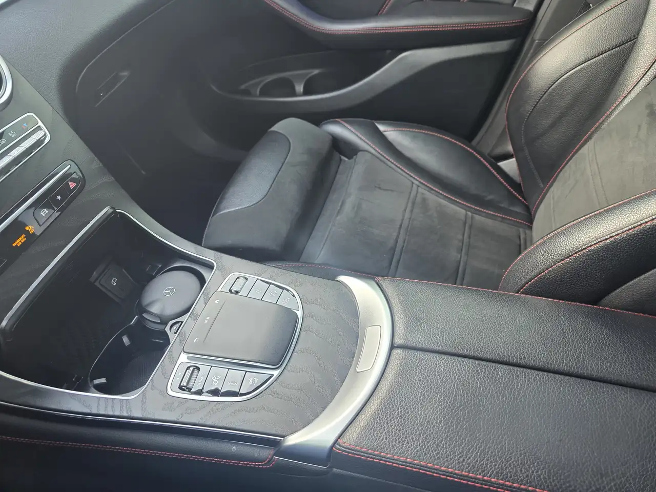 Mercedes-Benz GLC fotografie Mercedes-Benz GLC