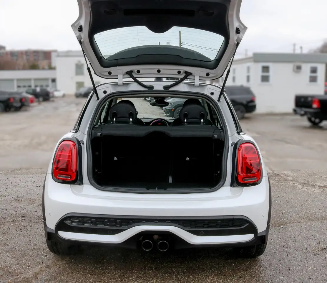 MINI 3 Door снимка MINI 3 Door