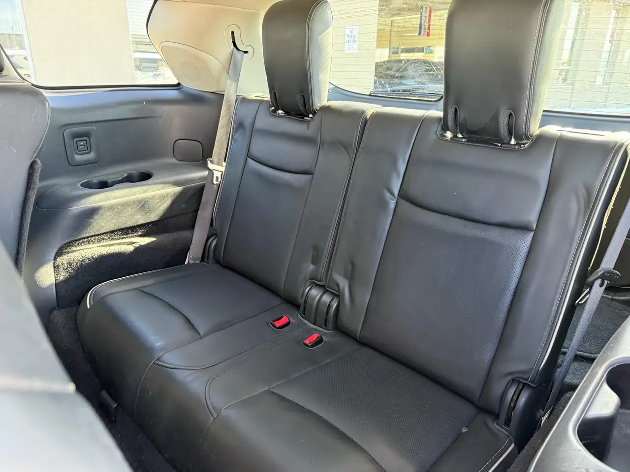 Infiniti QX60 снимка Infiniti QX60