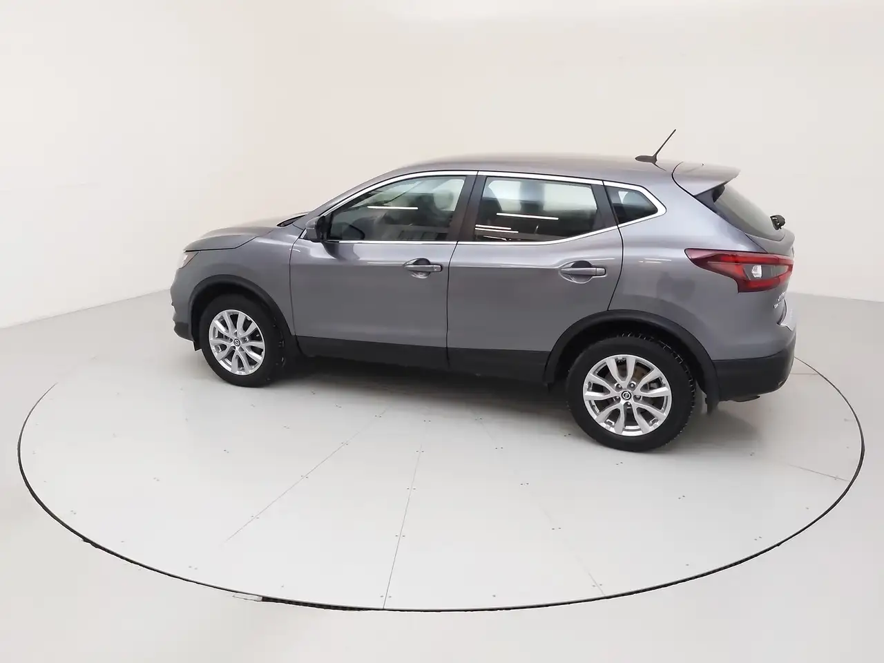 Nissan Qashqai снимка Nissan Qashqai
