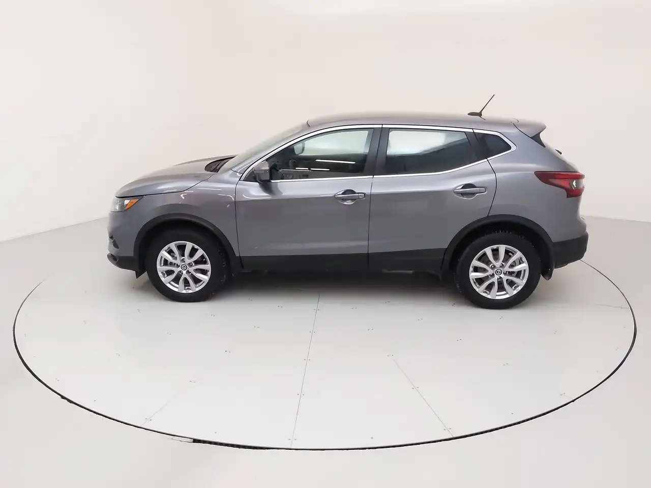 Nissan Qashqai снимка Nissan Qashqai