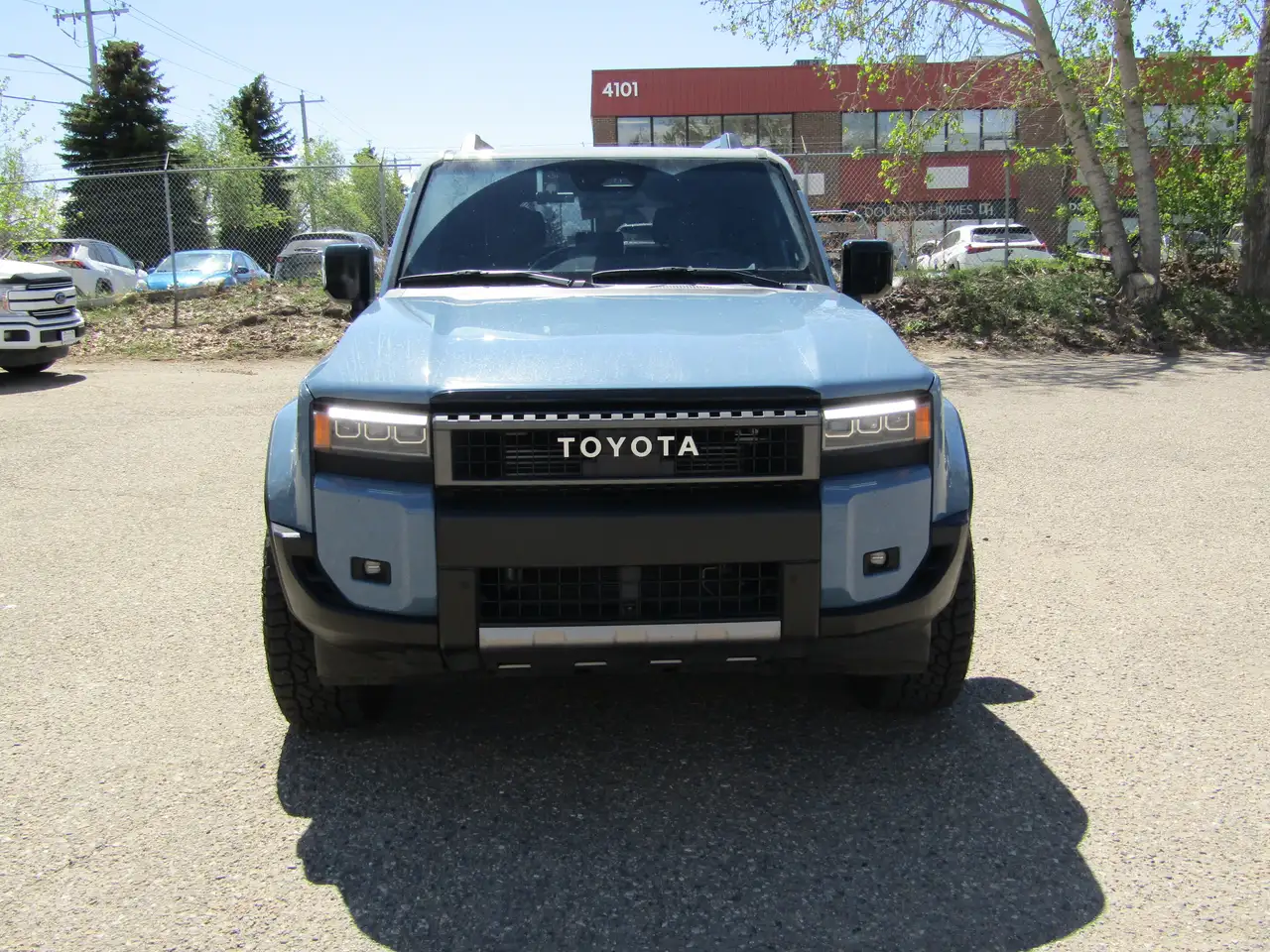 Toyota Land Cruiser снимка Toyota Land Cruiser