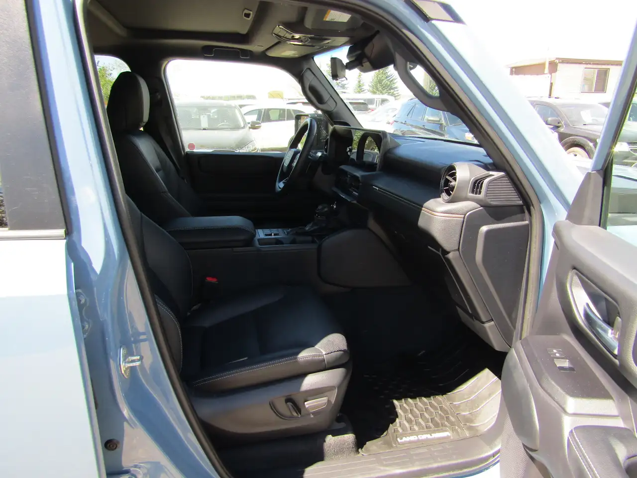 Toyota Land Cruiser снимка Toyota Land Cruiser