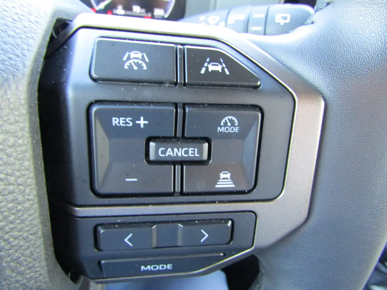 Toyota Land Cruiser снимка Toyota Land Cruiser