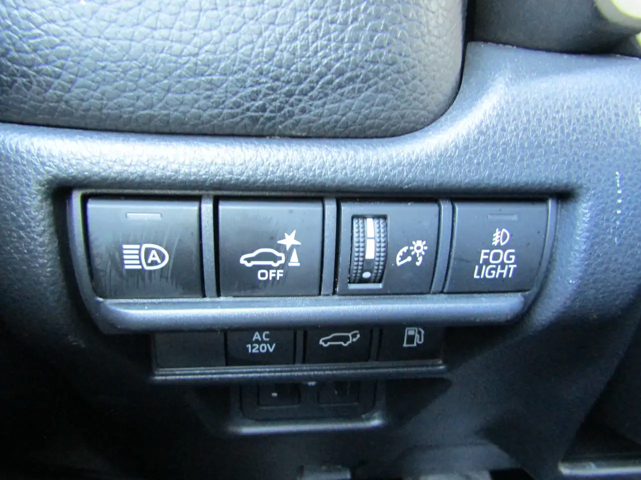 Toyota Land Cruiser снимка Toyota Land Cruiser