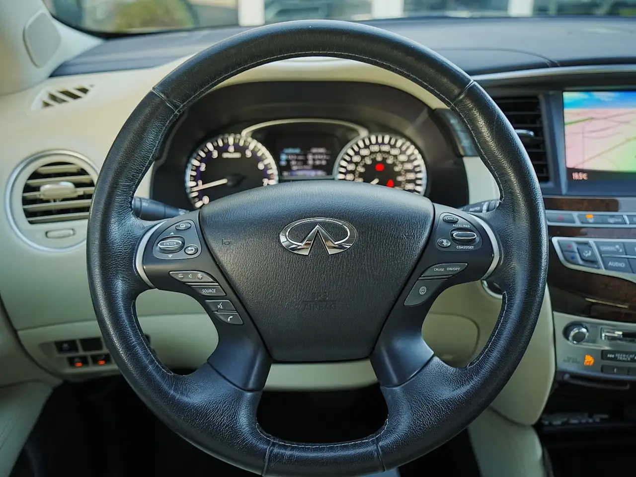 Infiniti QX60 fotografie Infiniti QX60