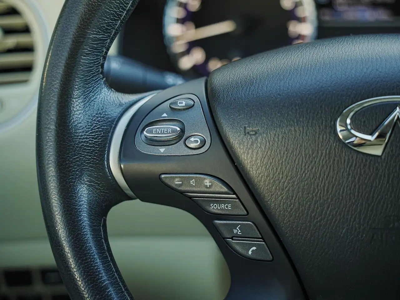 Infiniti QX60 fotografie Infiniti QX60