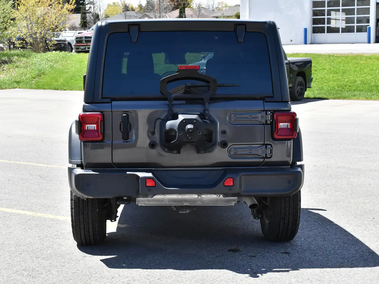 Jeep Wrangler photo Jeep Wrangler