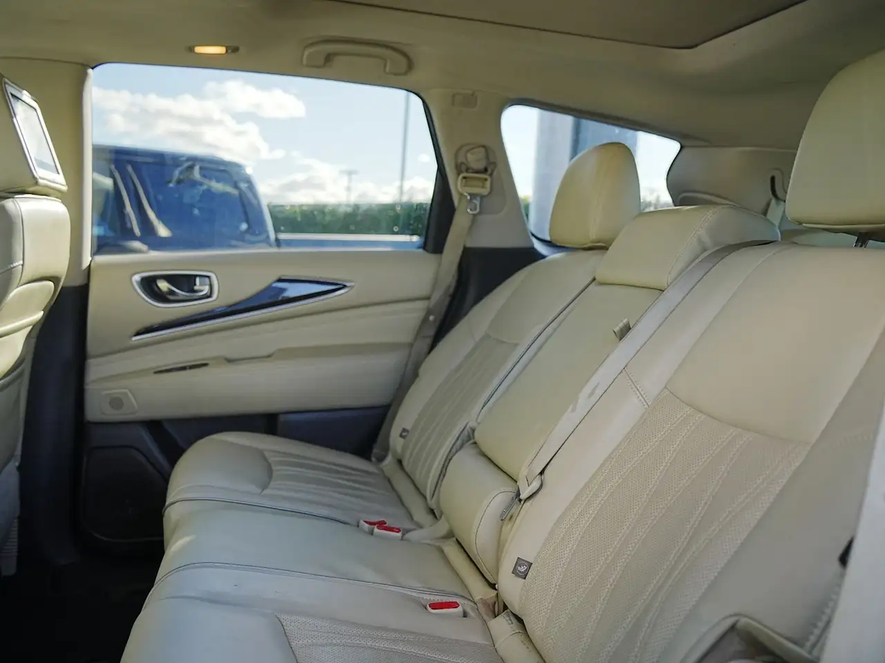 Infiniti QX60 fotografie Infiniti QX60