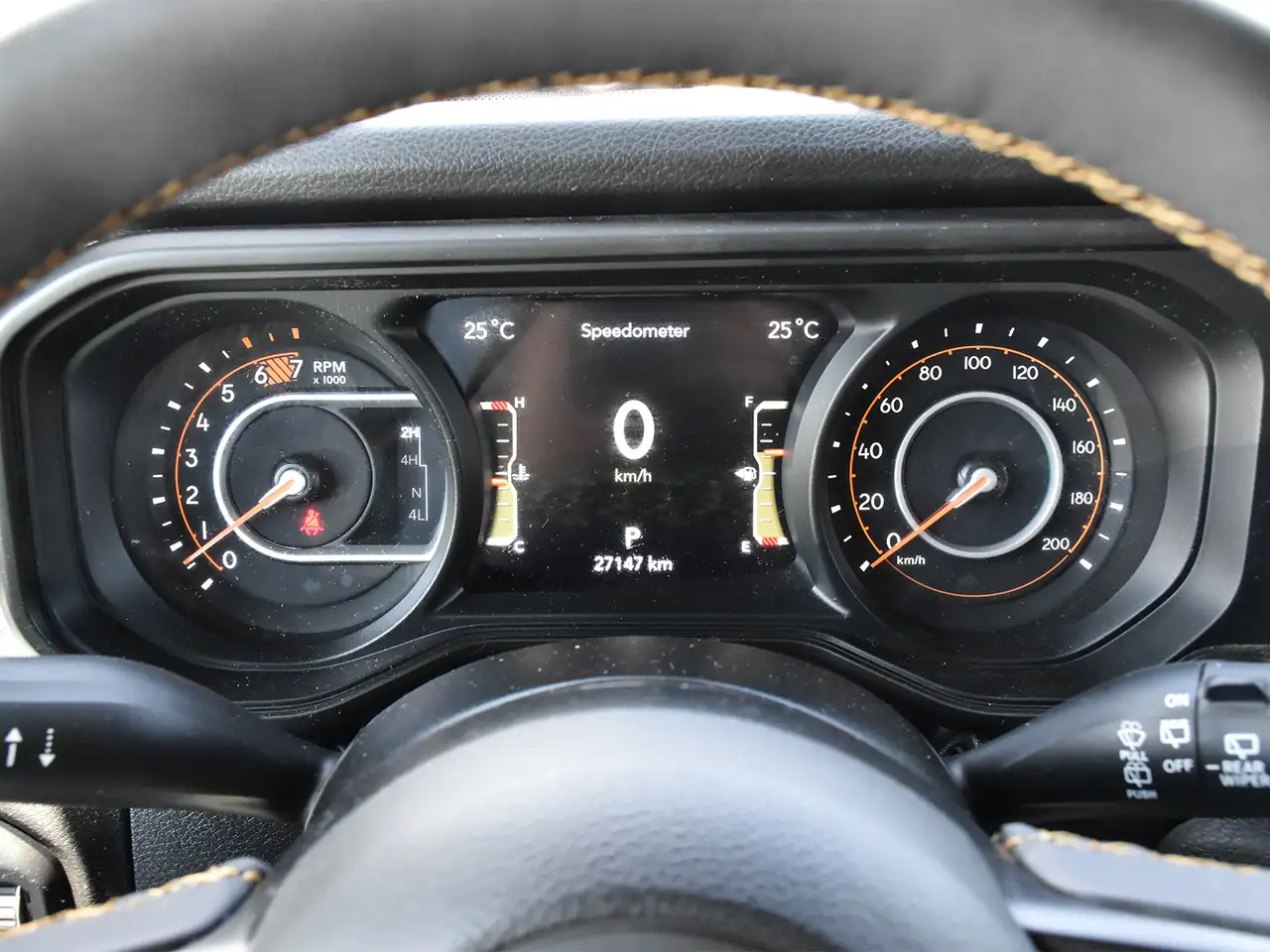Jeep Wrangler photo Jeep Wrangler