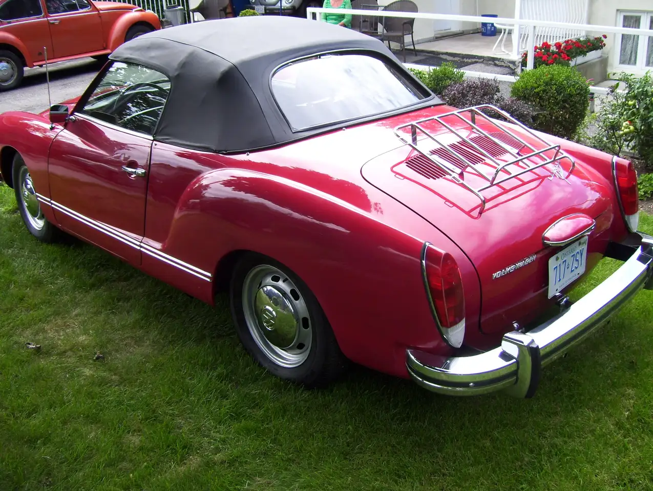 Volkswagen Karmann Ghia снимка Volkswagen Karmann Ghia