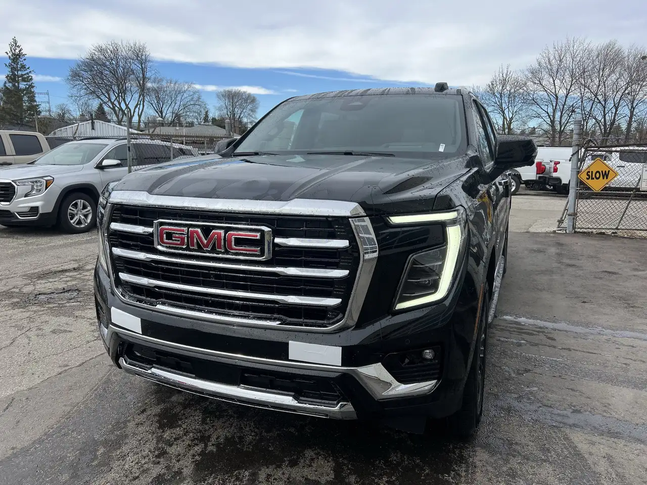 GMC Yukon photo GMC Yukon