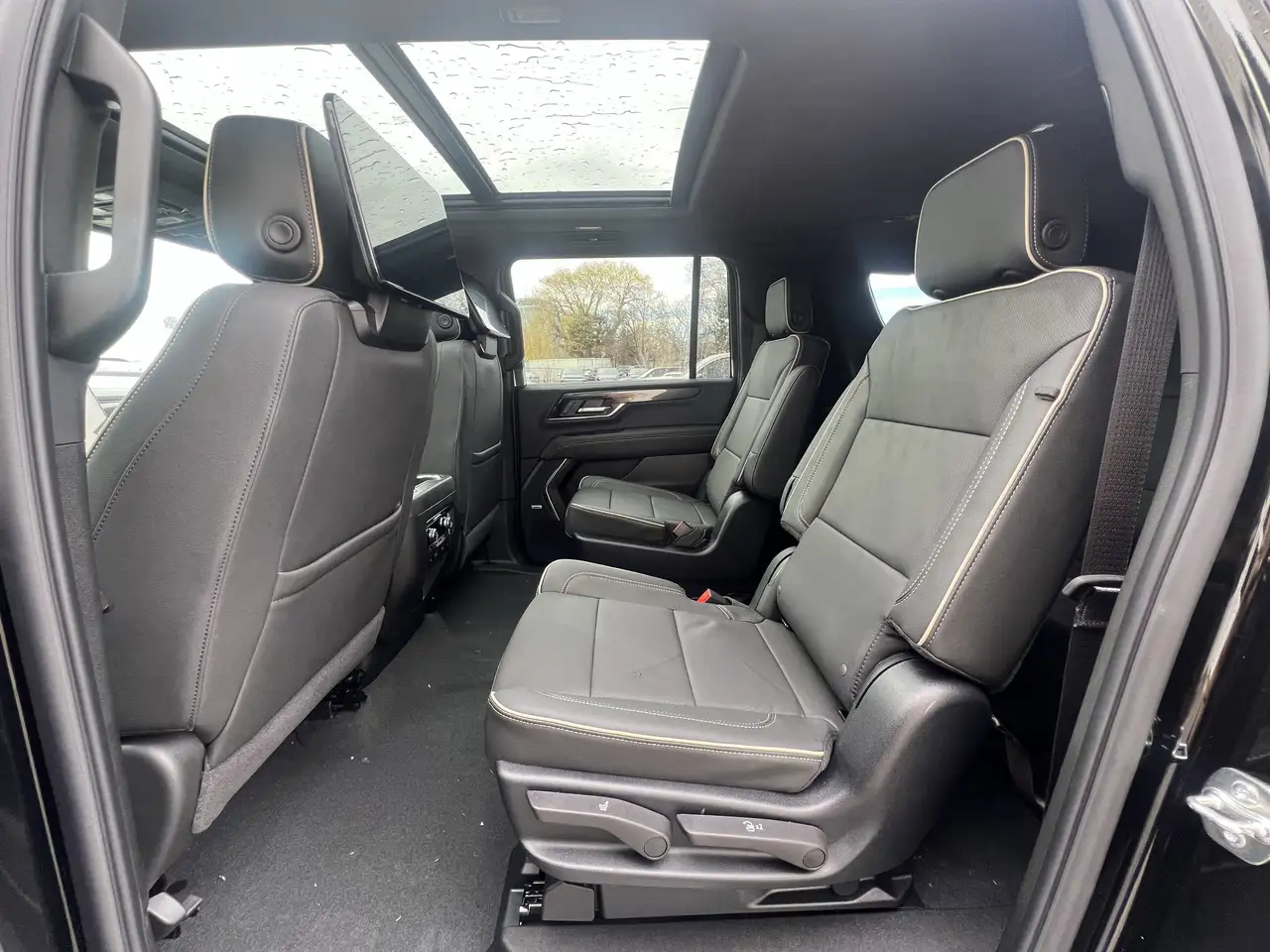 GMC Yukon photo GMC Yukon