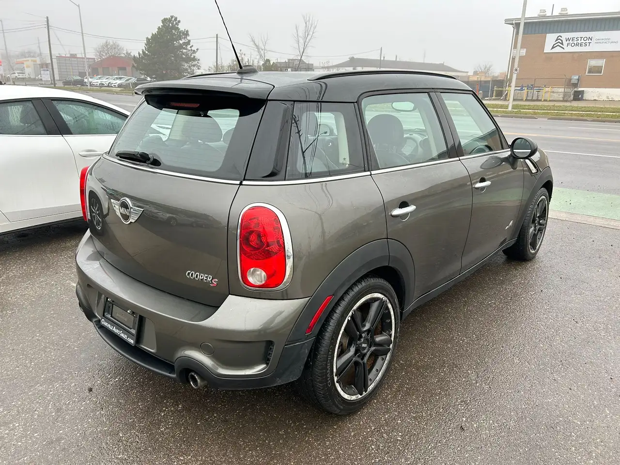 MINI Cooper Countryman снимка MINI Cooper Countryman