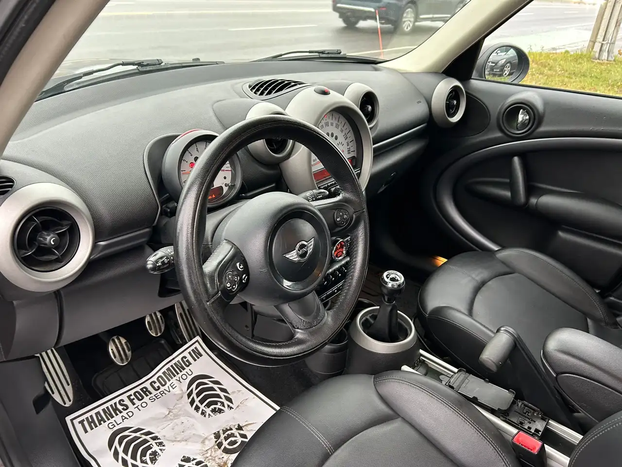 MINI Cooper Countryman снимка MINI Cooper Countryman