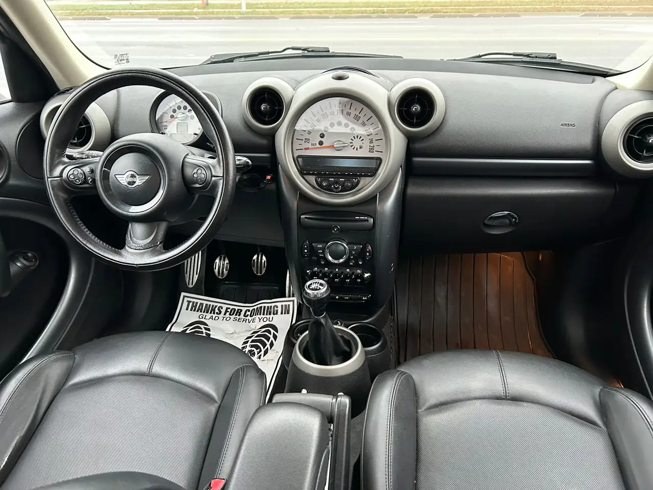 MINI Cooper Countryman снимка MINI Cooper Countryman