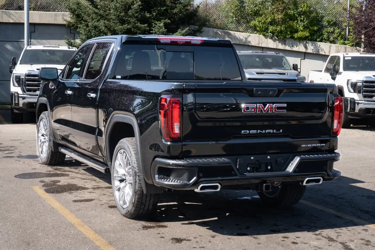 GMC Sierra 1500 photo GMC Sierra 1500