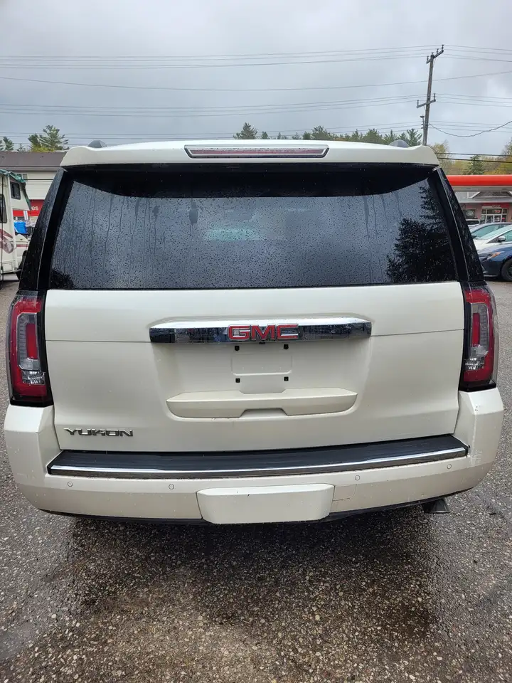 GMC Yukon fotografie GMC Yukon