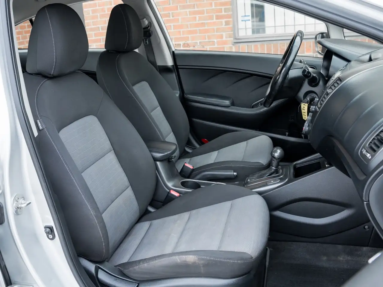 Kia Forte снимка Kia Forte
