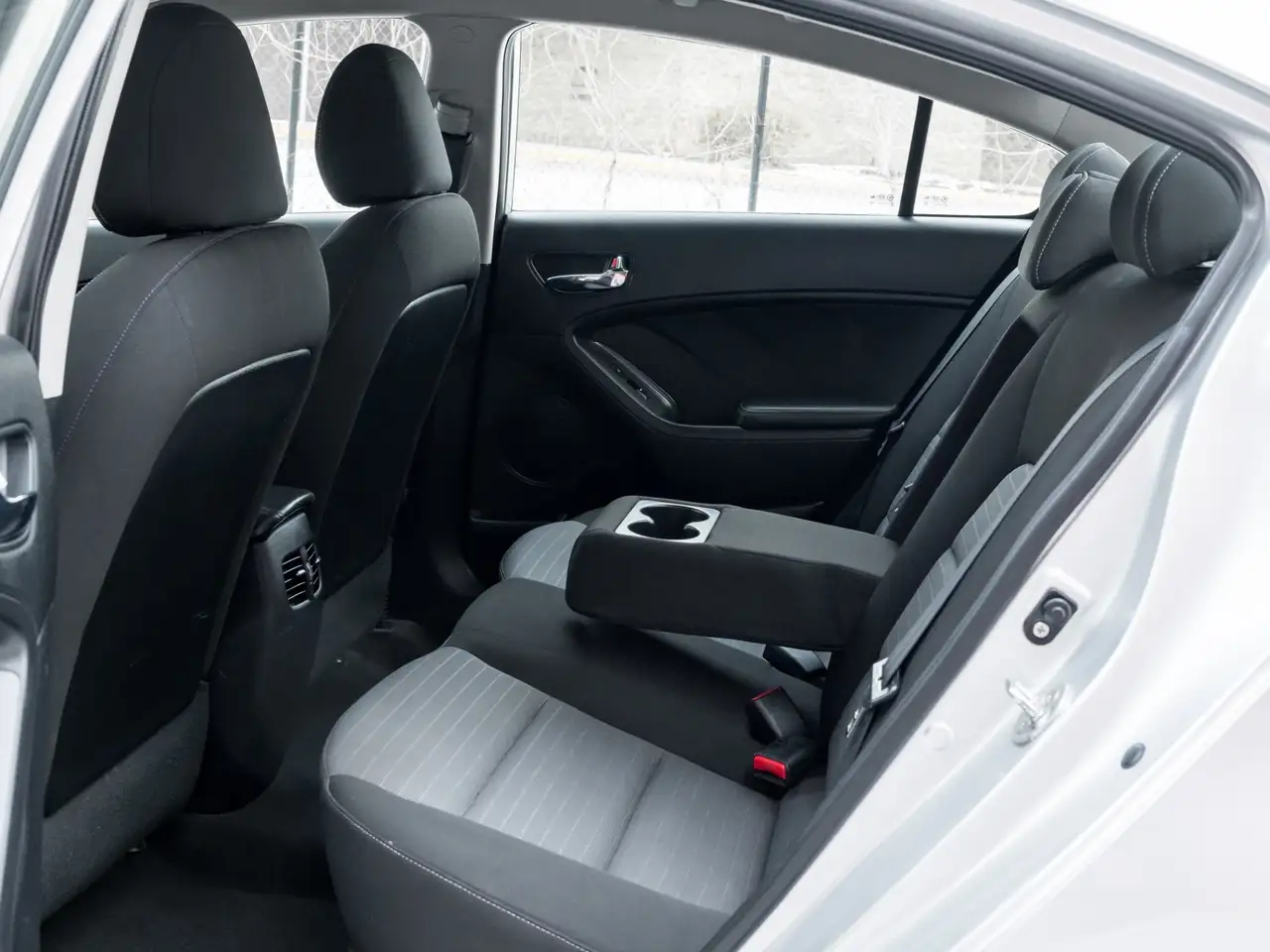 Kia Forte снимка Kia Forte