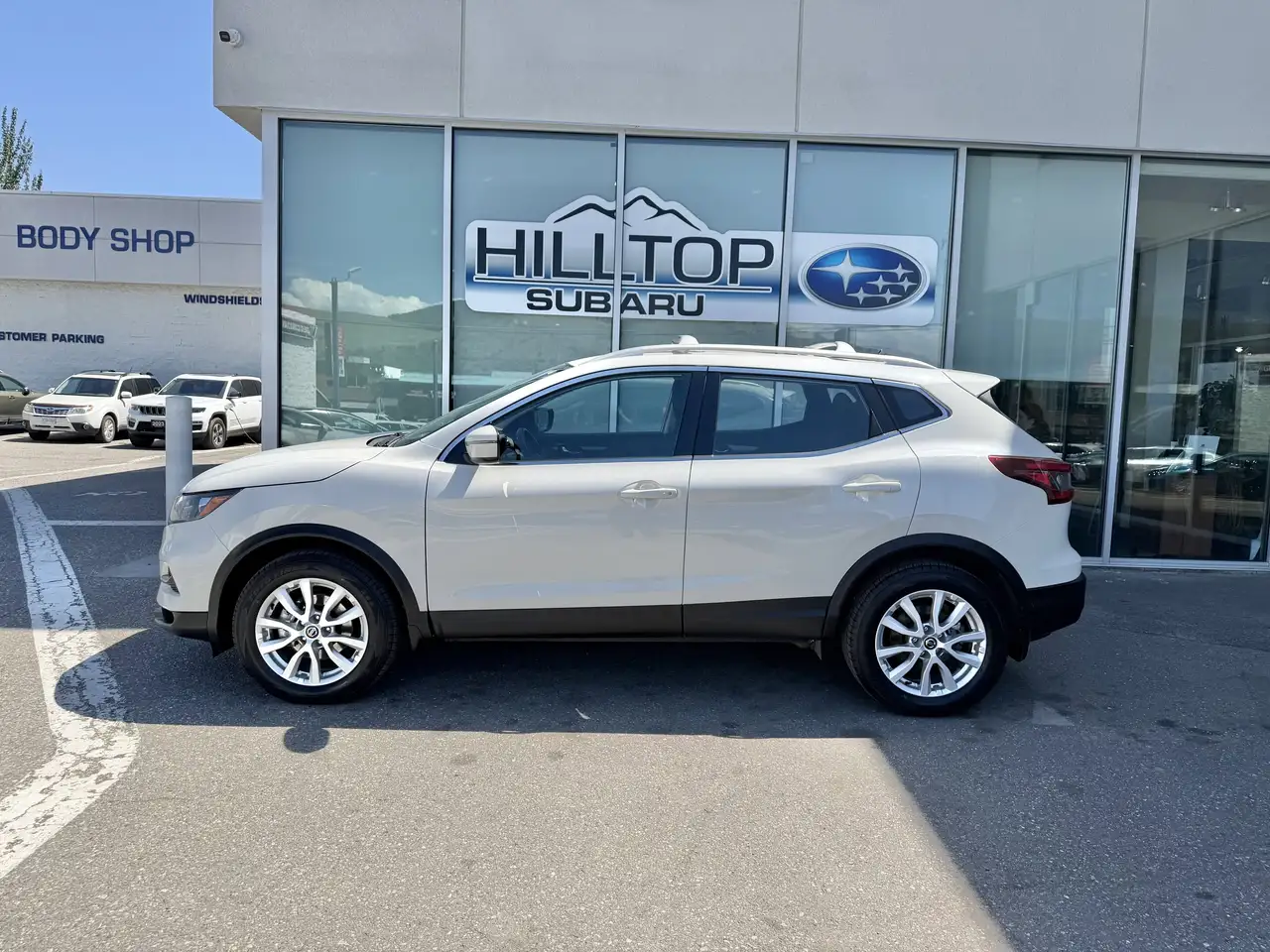 Nissan Qashqai снимка Nissan Qashqai