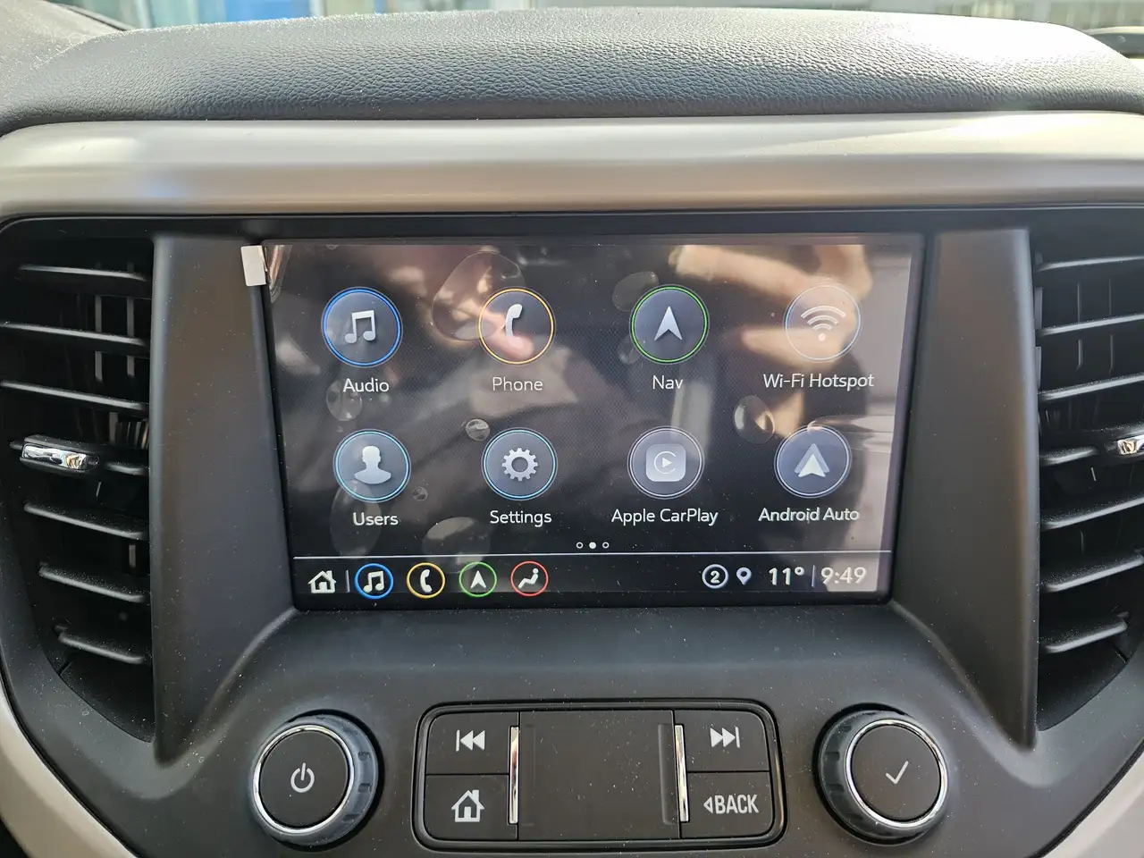 GMC Acadia снимка GMC Acadia