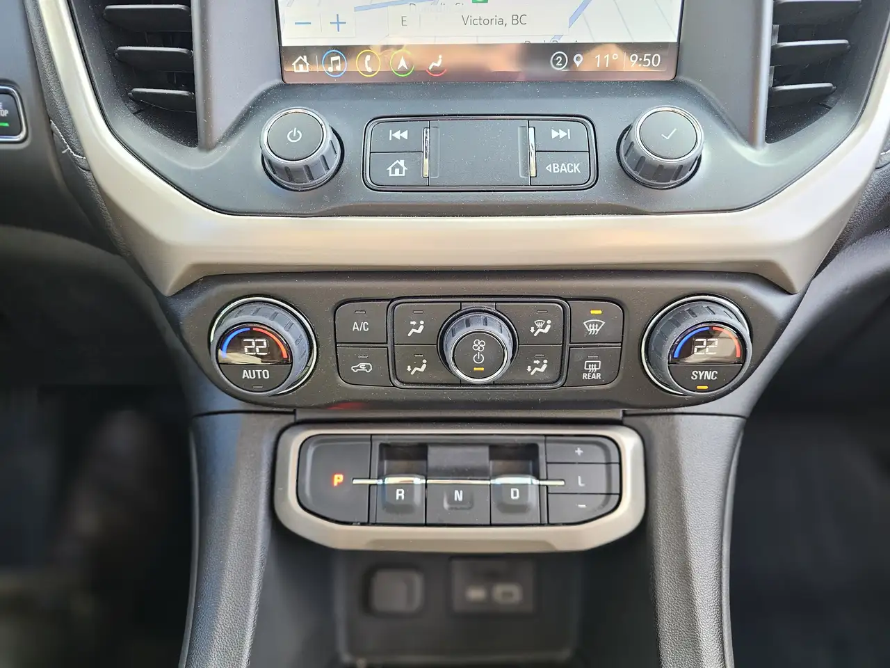 GMC Acadia снимка GMC Acadia