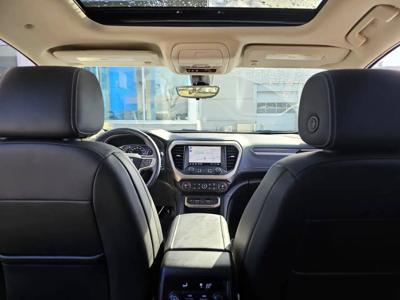 GMC Acadia снимка GMC Acadia