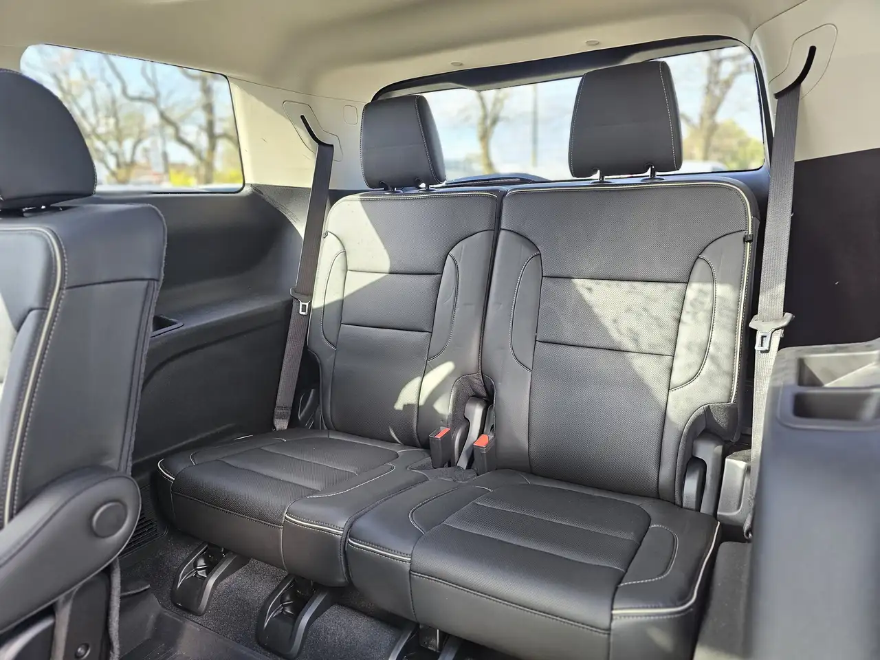 GMC Acadia снимка GMC Acadia