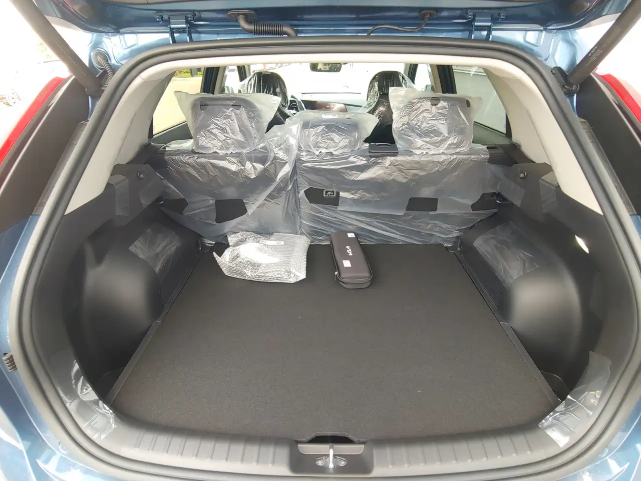 Kia Niro снимка Kia Niro