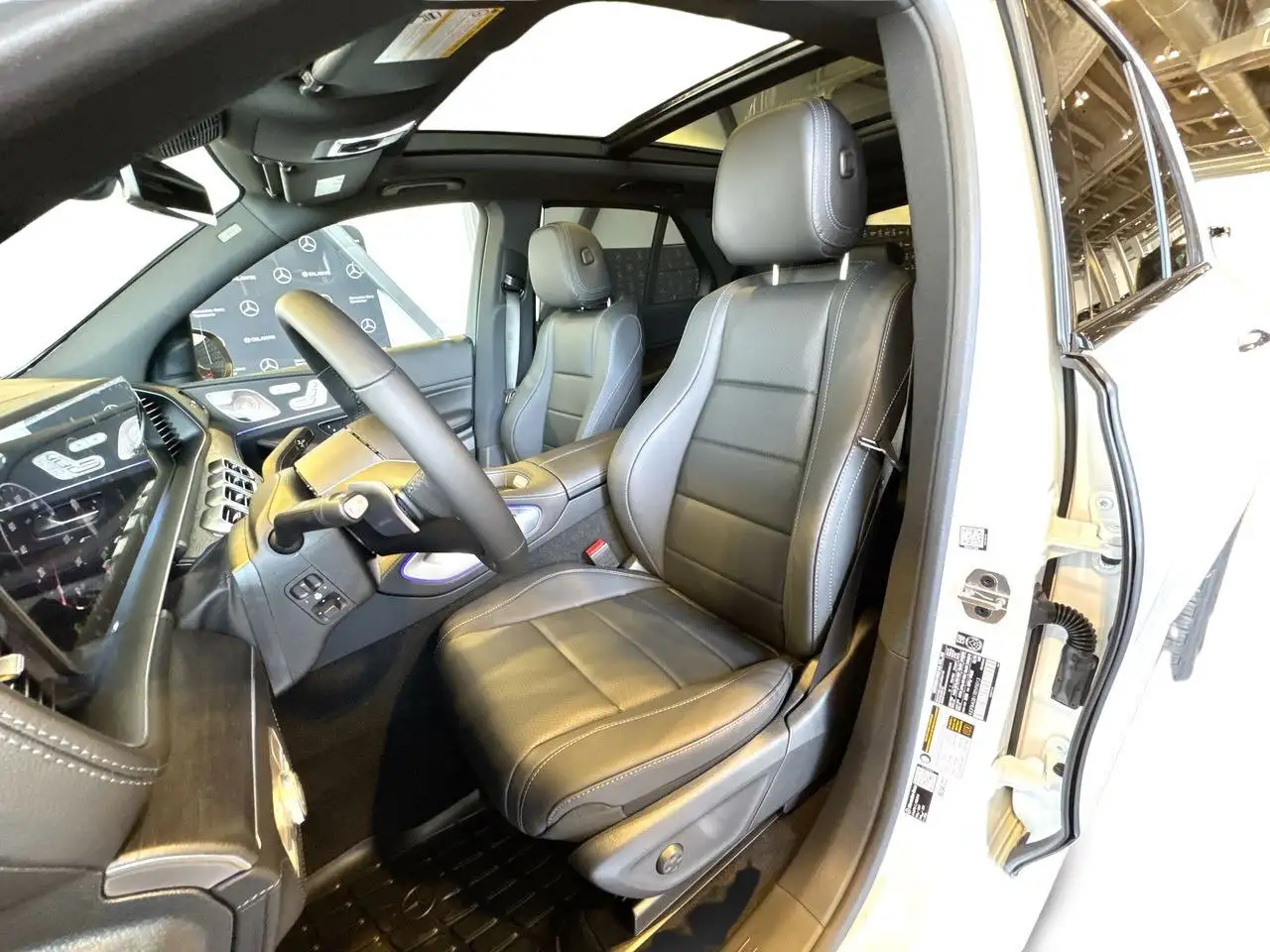 Mercedes-Benz GLE снимка Mercedes-Benz GLE