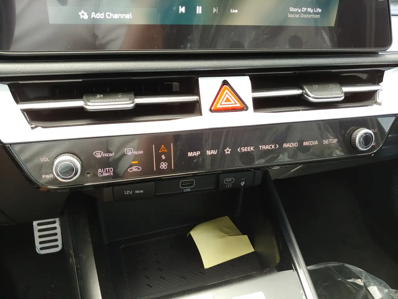 Kia Niro снимка Kia Niro