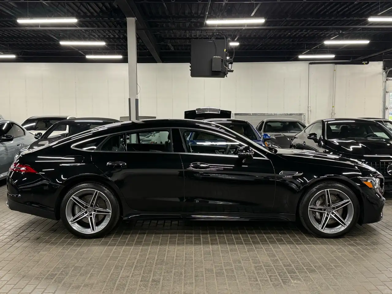 Mercedes-Benz AMG GT снимка Mercedes-Benz AMG GT