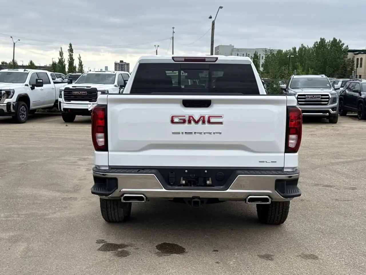 GMC Sierra 1500 photo GMC Sierra 1500