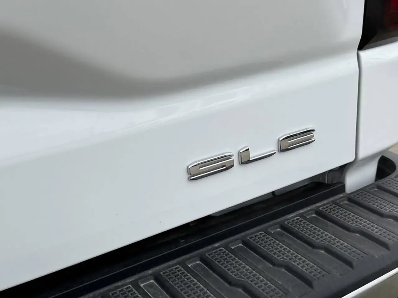 GMC Sierra 1500 photo GMC Sierra 1500