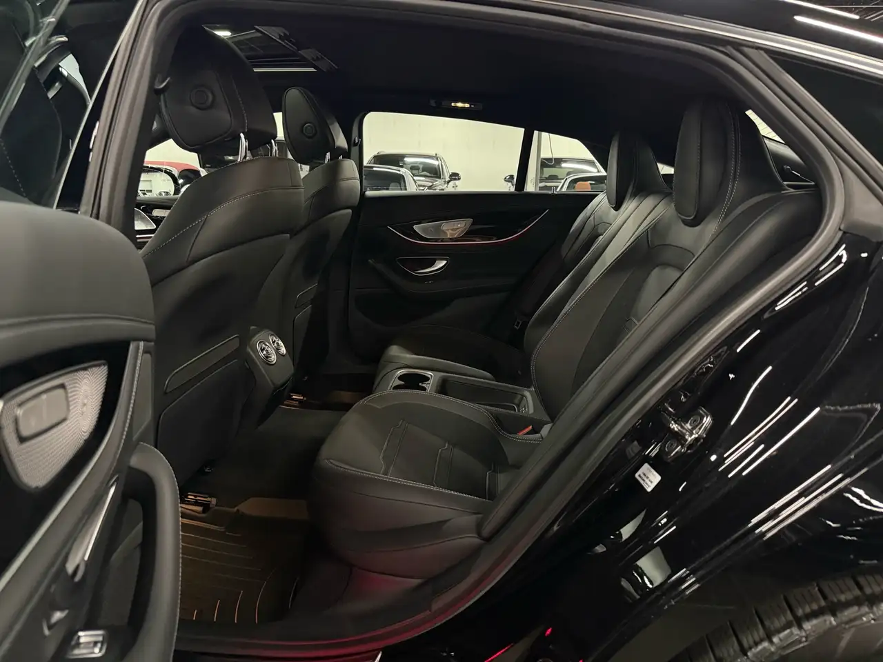 Mercedes-Benz AMG GT снимка Mercedes-Benz AMG GT