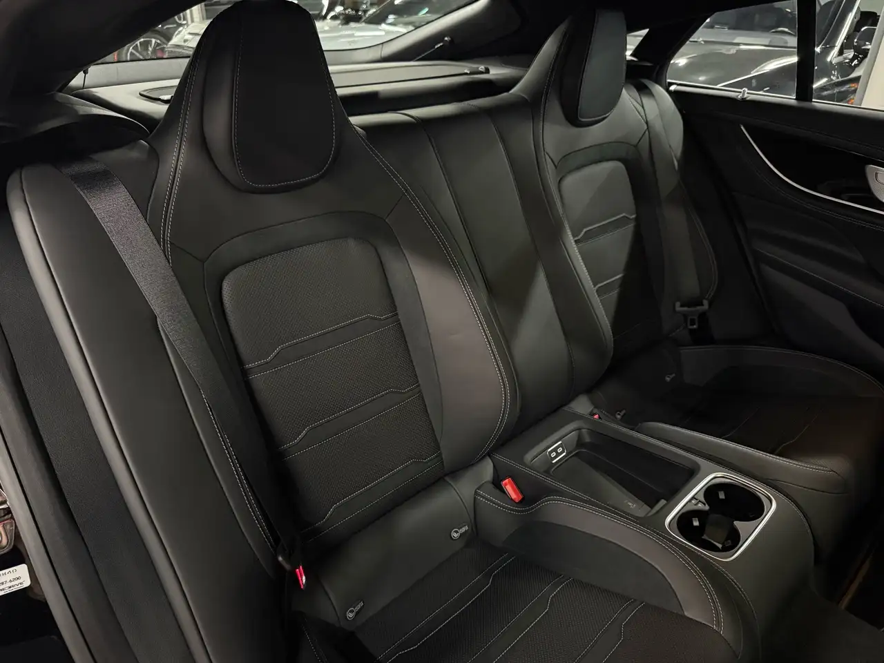 Mercedes-Benz AMG GT снимка Mercedes-Benz AMG GT