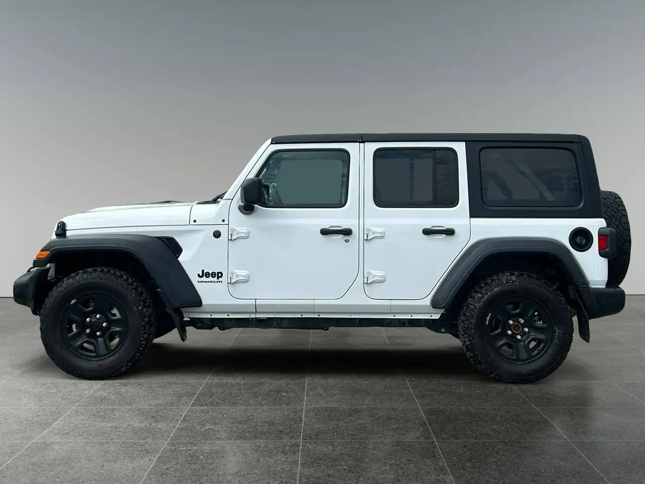 Jeep Wrangler снимка Jeep Wrangler