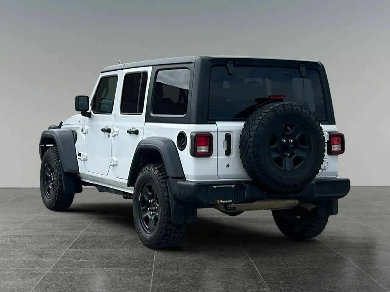 Jeep Wrangler снимка Jeep Wrangler