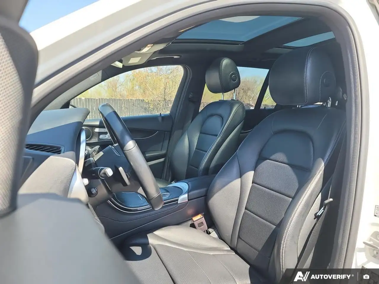 Mercedes-Benz GLC fotografie Mercedes-Benz GLC