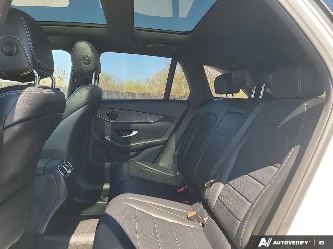 Mercedes-Benz GLC fotografie Mercedes-Benz GLC