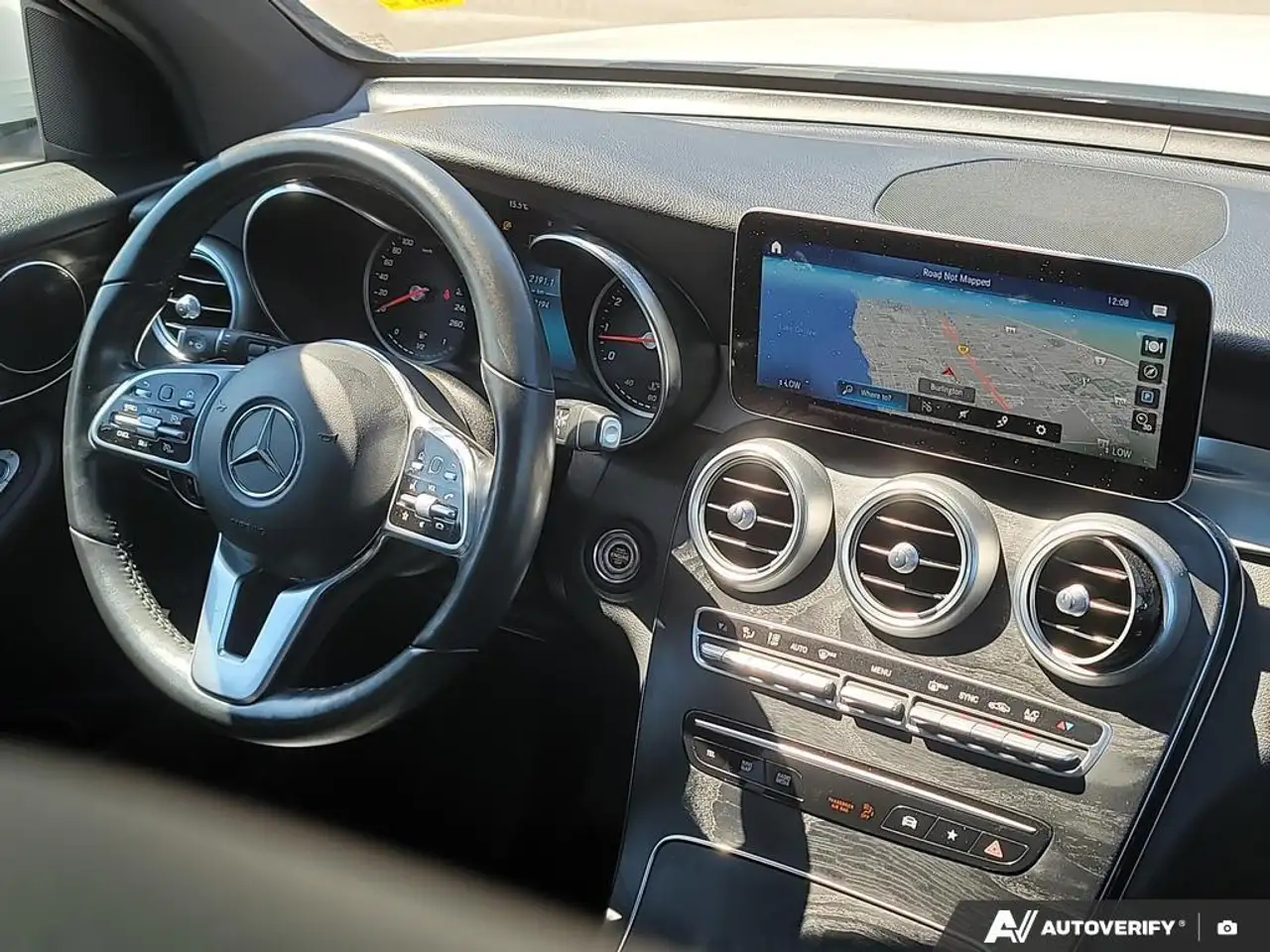 Mercedes-Benz GLC fotografie Mercedes-Benz GLC