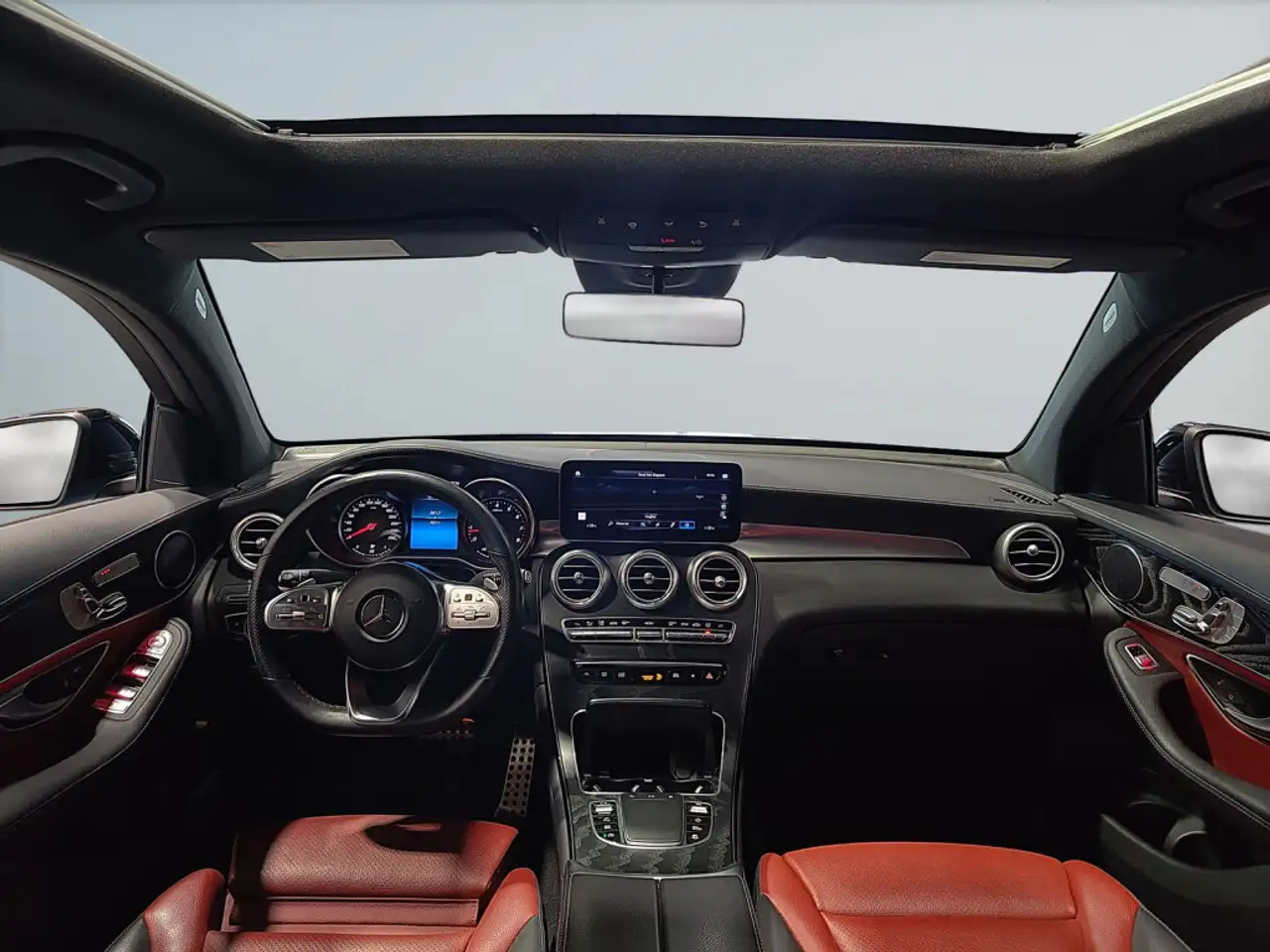 Mercedes-Benz GLC снимка Mercedes-Benz GLC