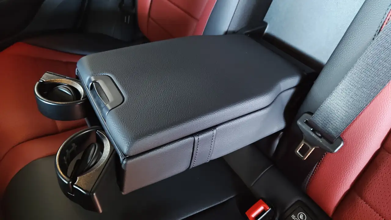 Mercedes-Benz GLC снимка Mercedes-Benz GLC