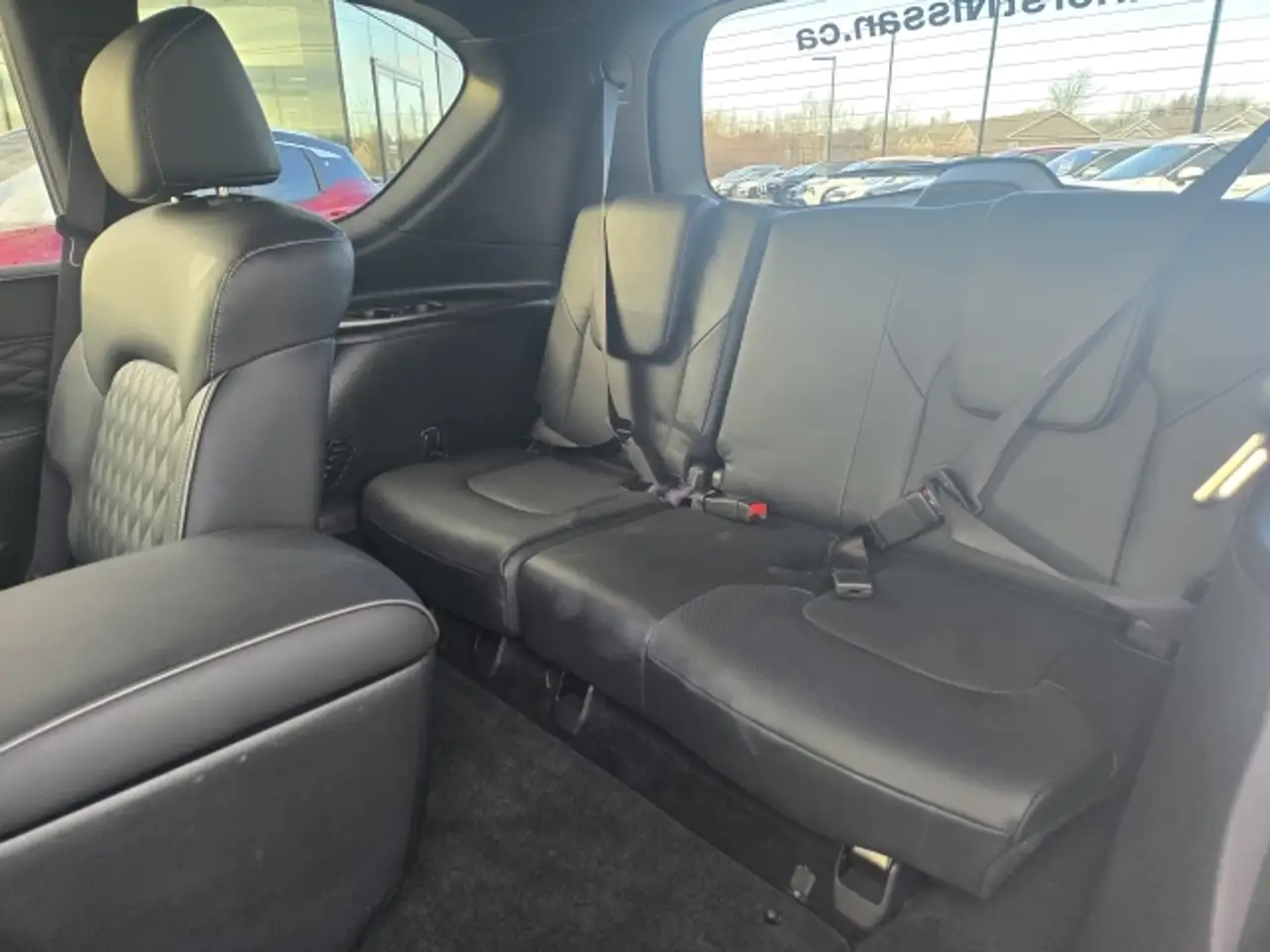 Infiniti QX80 снимка Infiniti QX80