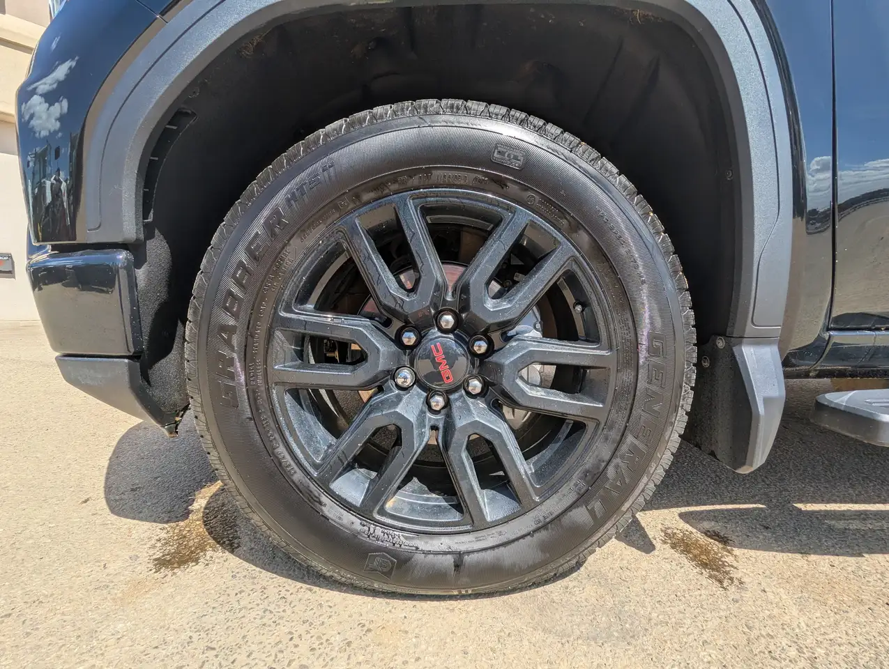 GMC Sierra 1500 снимка GMC Sierra 1500