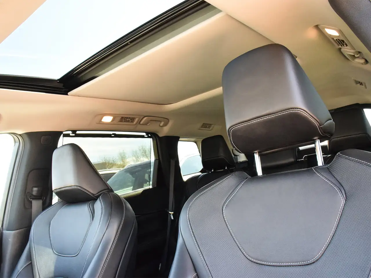 Infiniti QX60 снимка Infiniti QX60