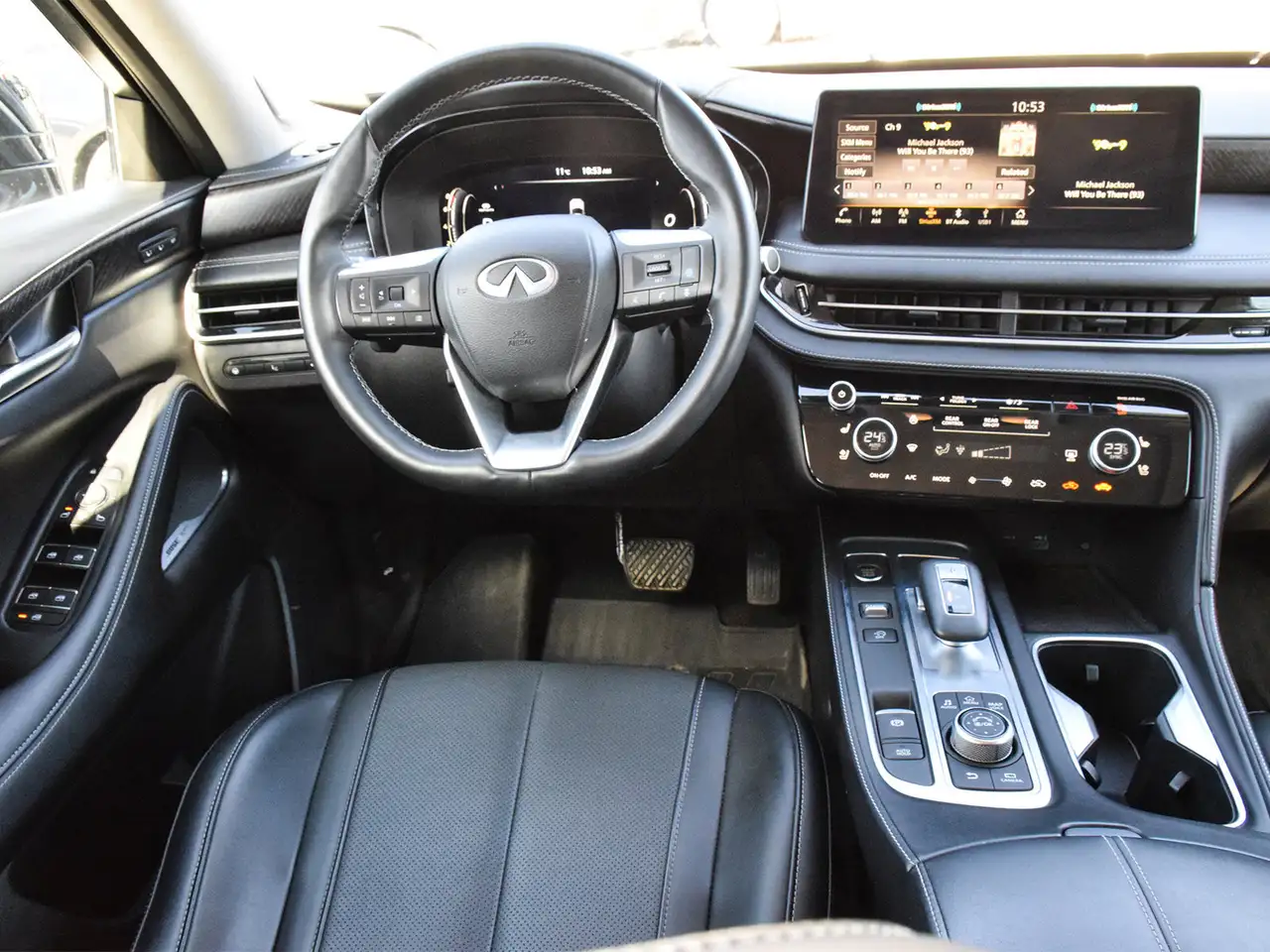 Infiniti QX60 снимка Infiniti QX60